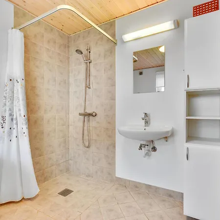Amazing Home In Grasten With Sauna 度假居